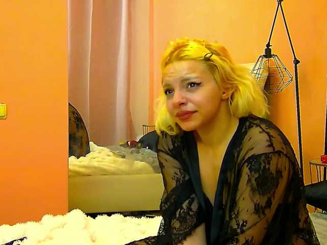 RheaduVall's BongaCams show and profile