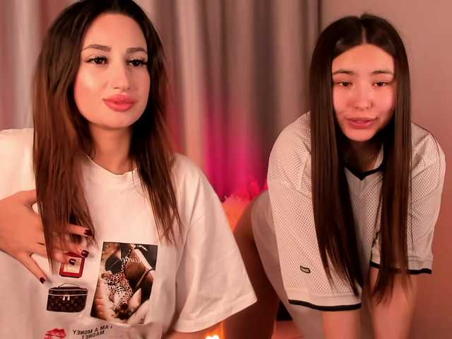 twomoonss free chat on liveonude