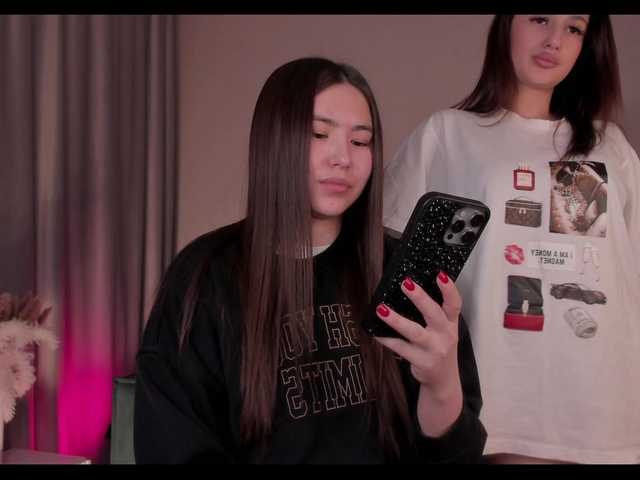 twomoonss's BongaCams show and profile