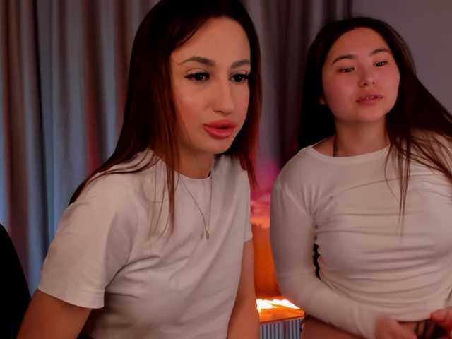 twomoonss's BongaCams show and profile