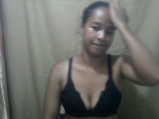 Sweetykaren, une amatrice française avec qui discuter et avoir du sexe