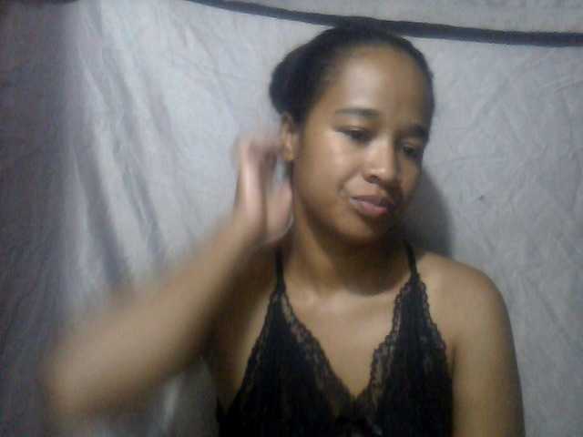 Sweetykaren broadcasting live