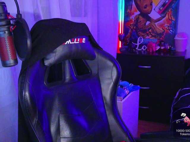 LadyLL's BongaCams show and profile