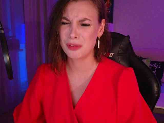 LadyLL webcam