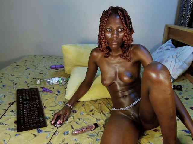 EbonyDesire Live Webcam on BongaCams