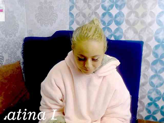 LatinaAngel webcam