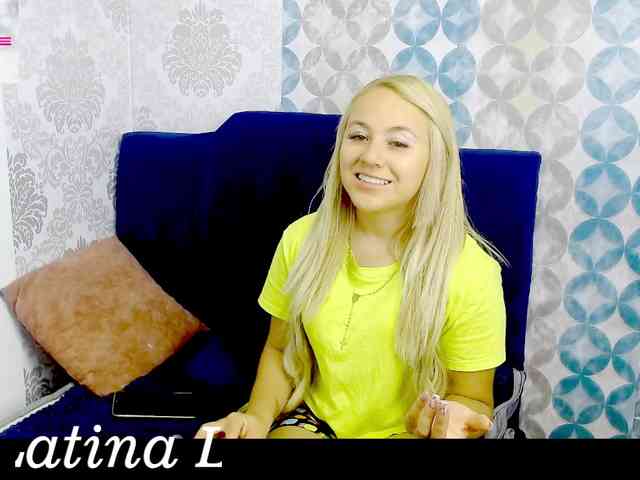 LatinaAngel webcam