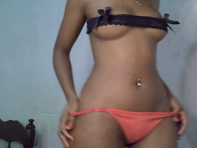 SpicyMackenzie1's BongaCams show and profile