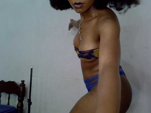 SpicyMackenzie1's BongaCams show and profile