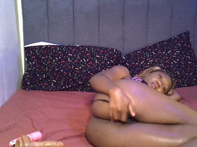 SpicyMackenzie1 webcam