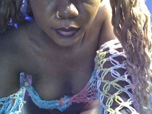 SpicyMackenzie1 webcam