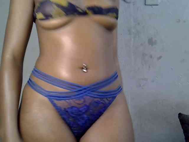 SpicyMackenzie1 webcam