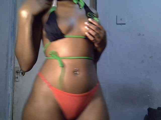 SpicyMackenzie1 webcam