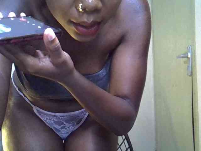 SpicyMackenzie1 webcam