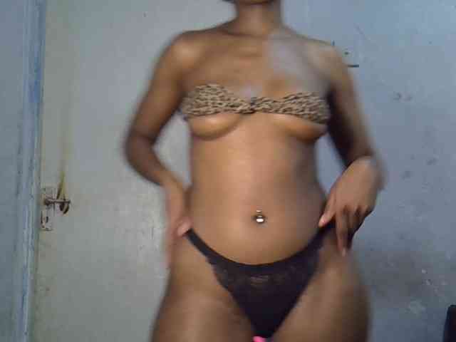 SpicyMackenzie1 webcam