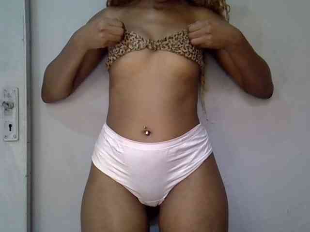 SpicyMackenzie1 webcam