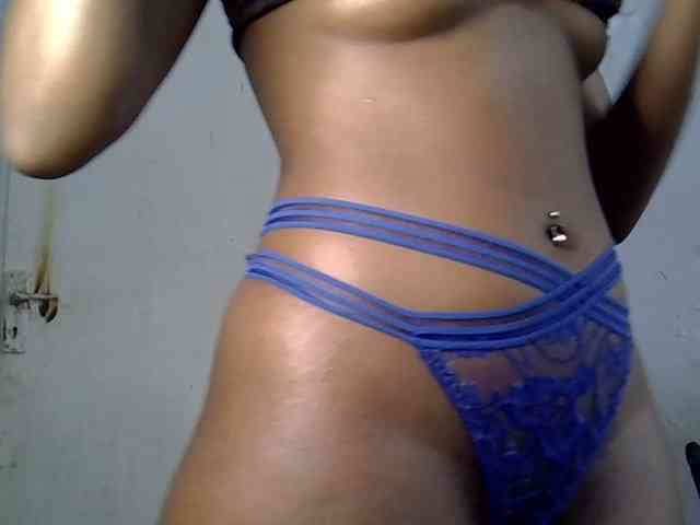 SpicyMackenzie1 webcam