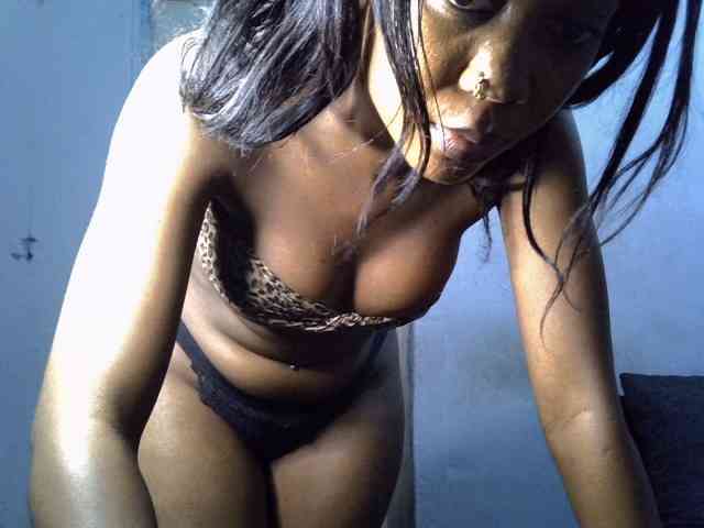 SpicyMackenzie1 webcam