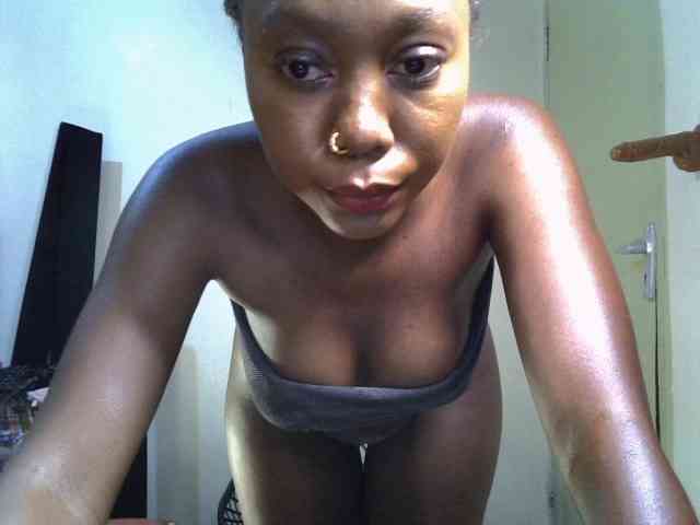 SpicyMackenzie1 webcam