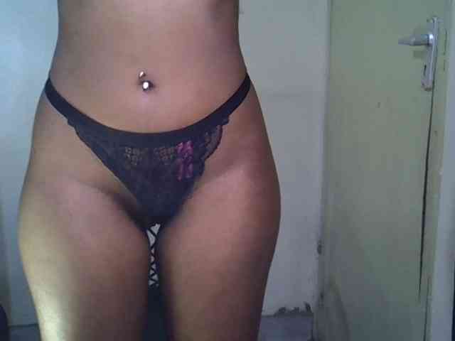 SpicyMackenzie1 webcam