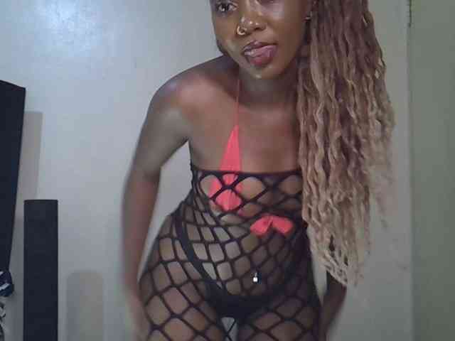 SpicyMackenzie1 webcam