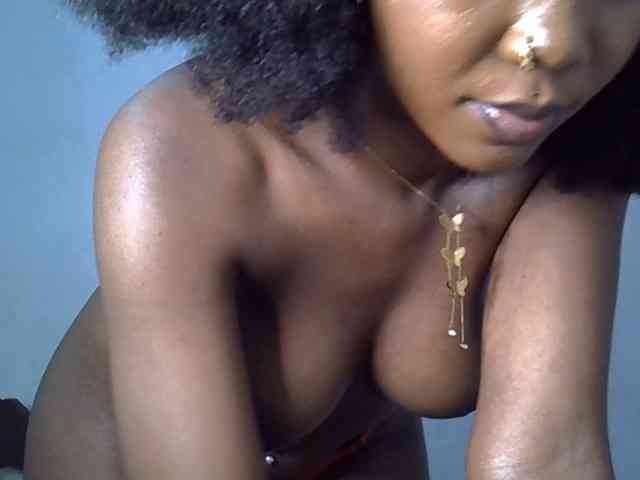 SpicyMackenzie1 webcam