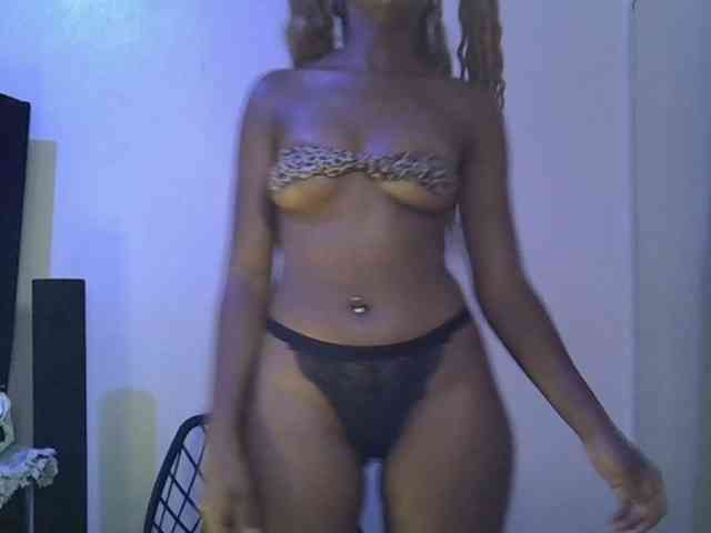 SpicyMackenzie1 webcam