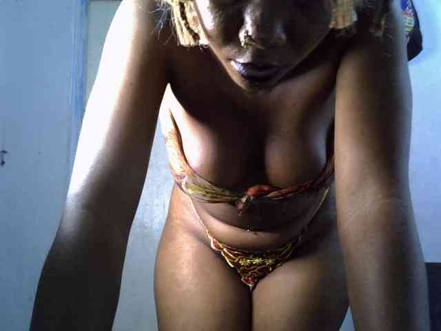 SpicyMackenzie1 webcam