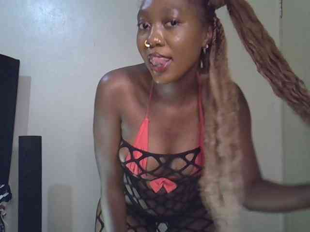 SpicyMackenzie1 webcam