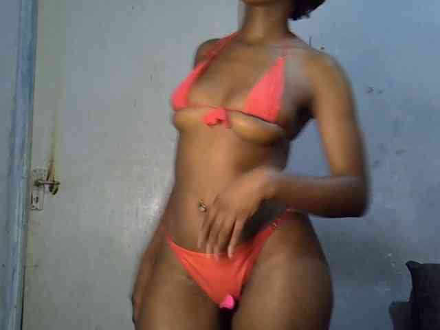 SpicyMackenzie1 webcam