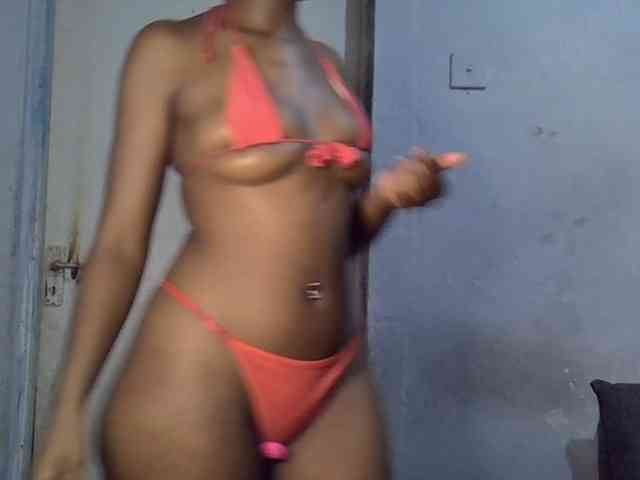 SpicyMackenzie1 webcam