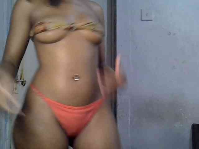 SpicyMackenzie1 webcam