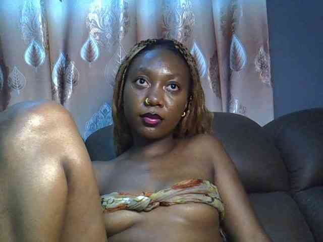 SpicyMackenzie1 webcam