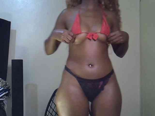 SpicyMackenzie1 webcam