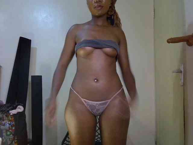 SpicyMackenzie1 webcam