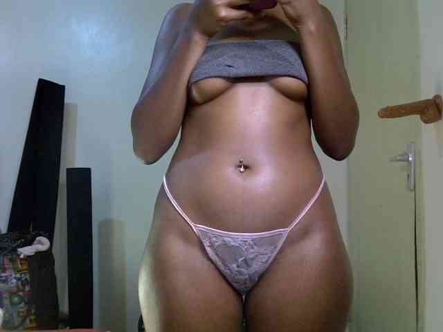 SpicyMackenzie1 webcam