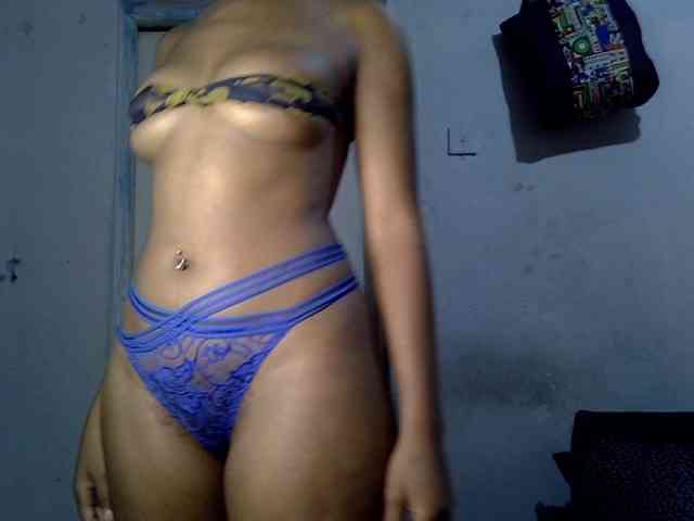 SpicyMackenzie1 webcam