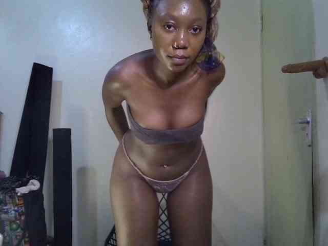 SpicyMackenzie1 webcam