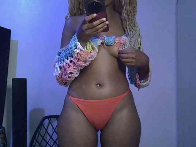 SpicyMackenzie1 webcam