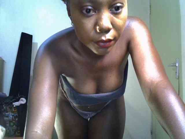 SpicyMackenzie1 webcam