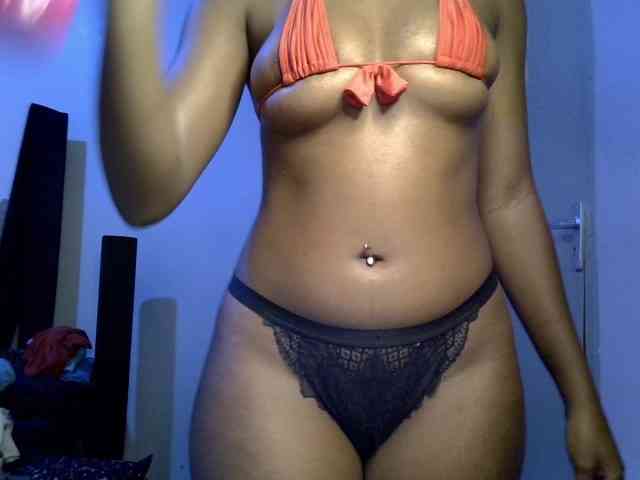 SpicyMackenzie1 webcam