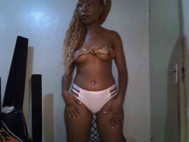 SpicyMackenzie1 webcam