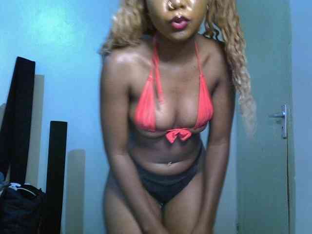 SpicyMackenzie1 webcam