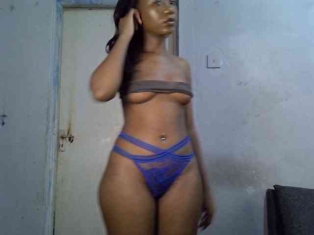 SpicyMackenzie1 webcam