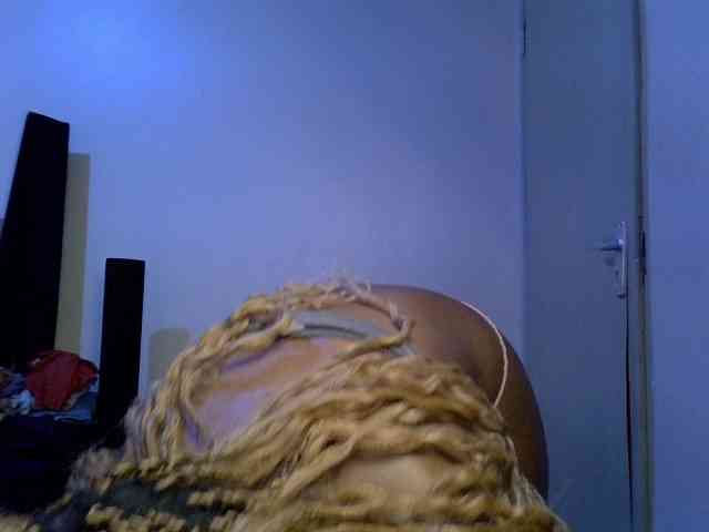 SpicyMackenzie1 webcam