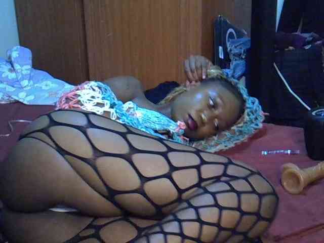 SpicyMackenzie1 webcam