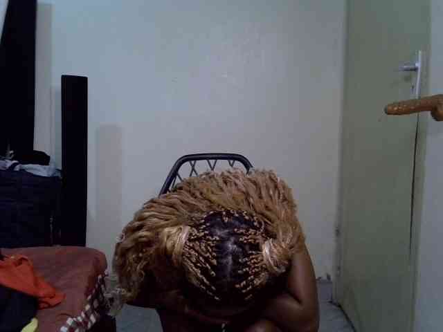 SpicyMackenzie1 webcam