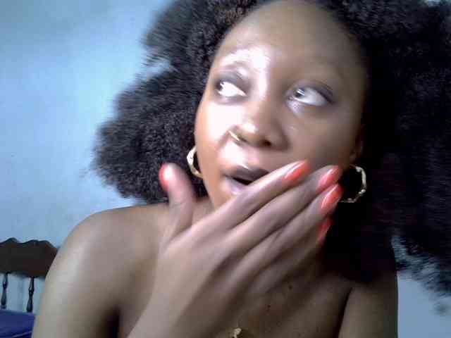 SpicyMackenzie1 webcam