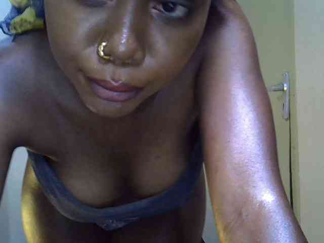 SpicyMackenzie1 webcam