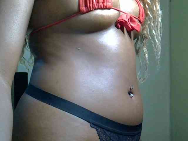 SpicyMackenzie1 webcam